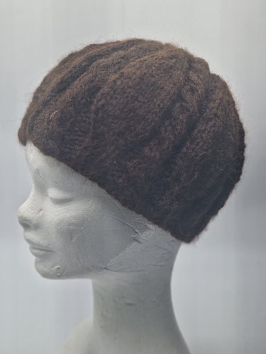 Alpaca chunky knitted hat brown