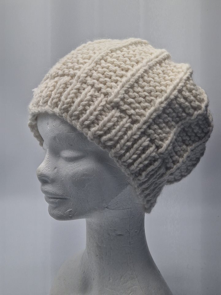 Alpaca chunky knitted hat winter white