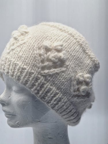 Alpaca knitted hat winter white