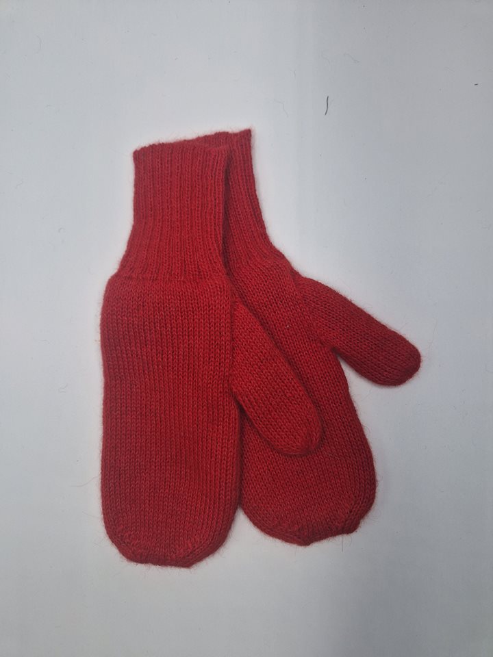 Alpaca MIttens Red