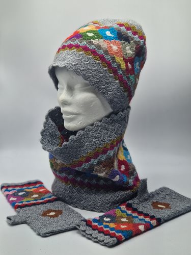 Alpaca Hat/snood/glove set